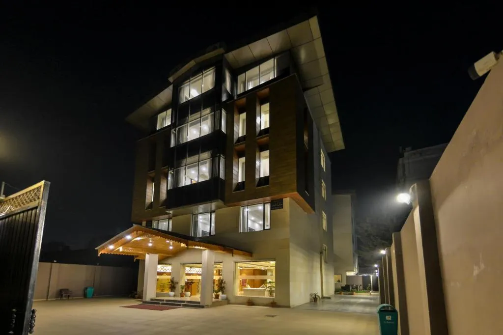 The Orchard Retreat & Spa, Srinagar - Kashmir hotel accommodation by TDI Holiday Ventures